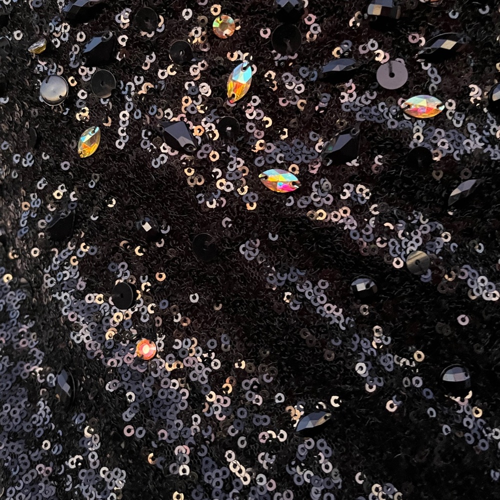 Black Sequined Formal/Prom/Special Event Column Dress - Size 6 - Picture 3 of 6